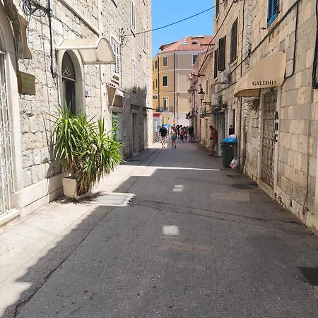 Boutique In The Old Town Split